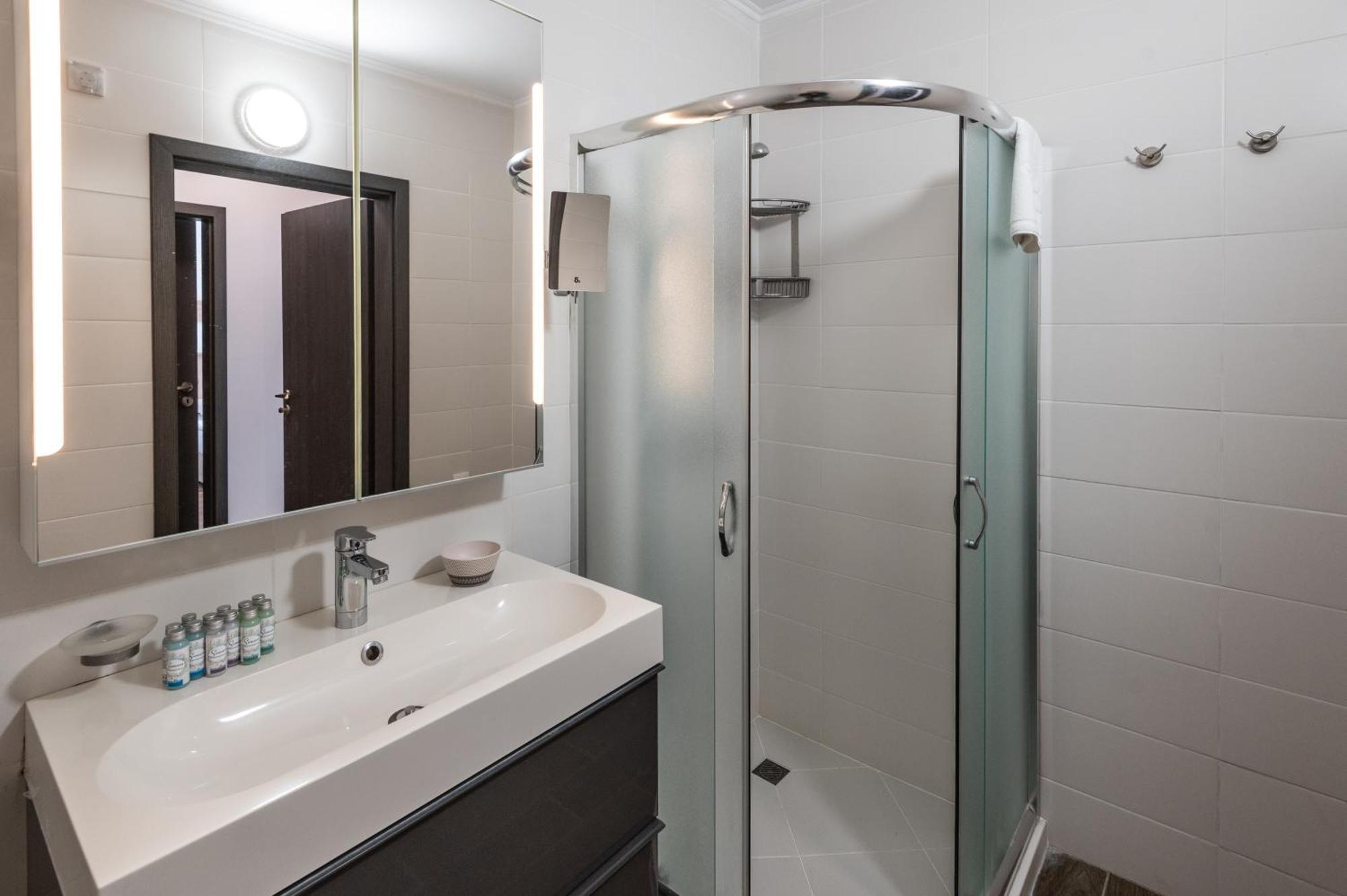 Hotel Samara With Relax Area Balchik Ngoại thất bức ảnh
